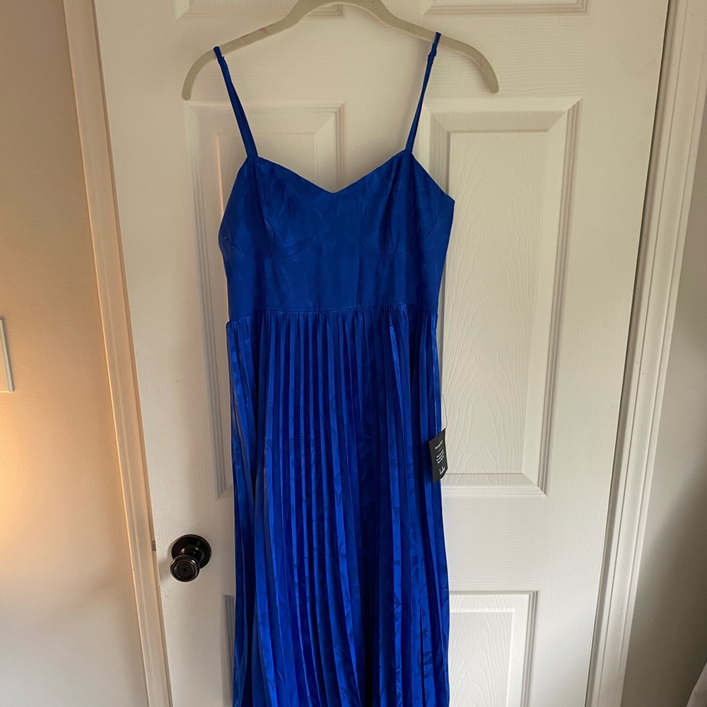 NWT - Chic Sensibility Cobalt Blue Satin Jacquard Pleated Midi Dress - Size M